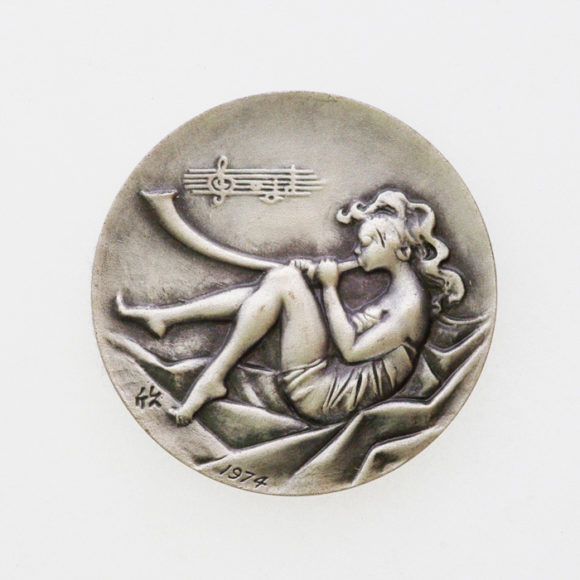 第6回 創作メダル彫刻展 記念メダル 「笛」